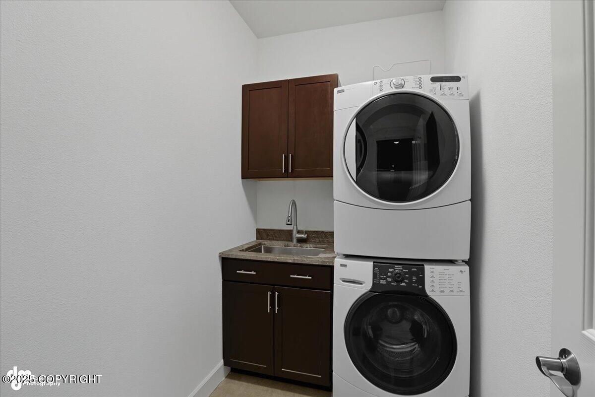 16847 Woods Pointe Circle