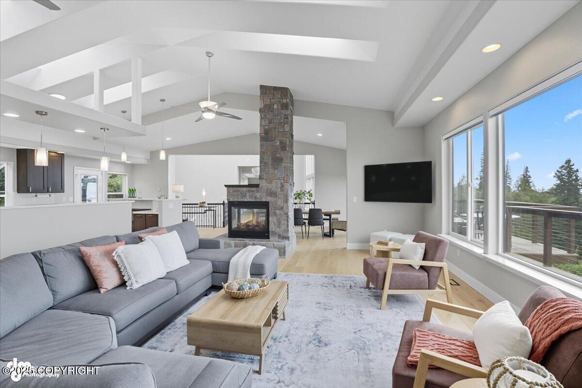 16847 Woods Pointe Circle