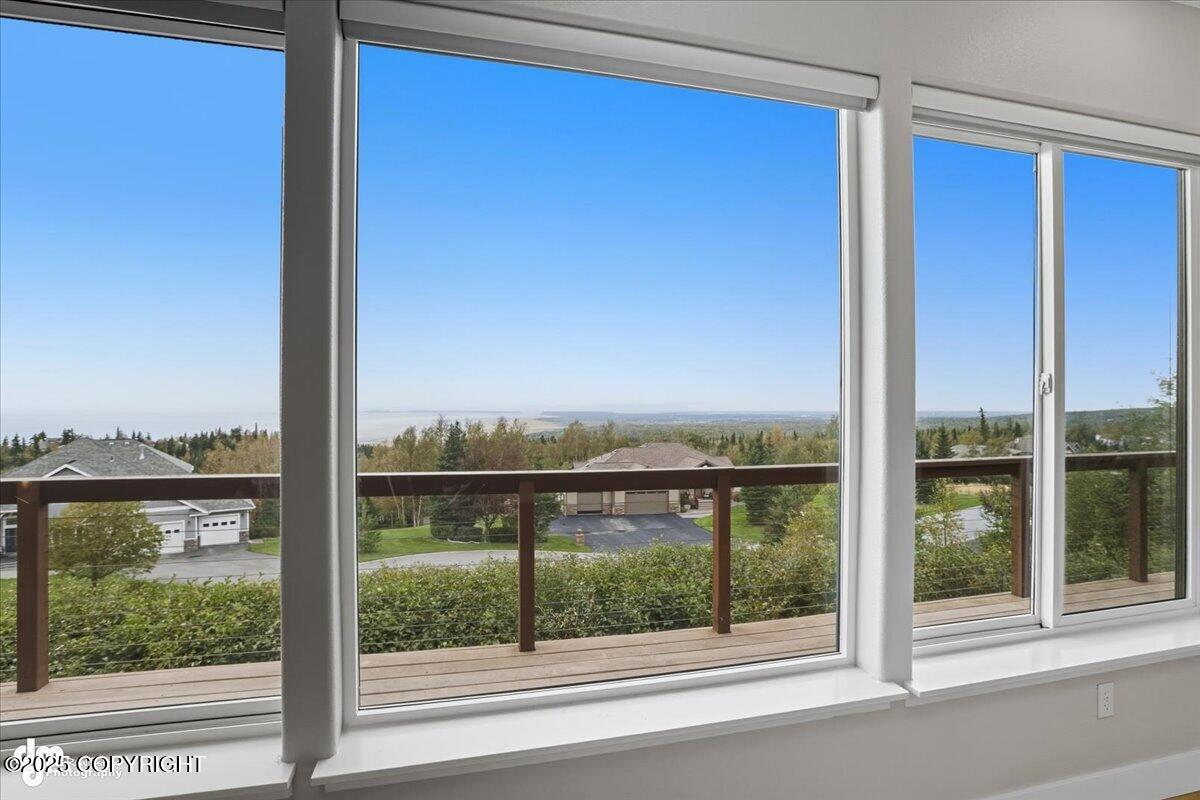 16847 Woods Pointe Circle