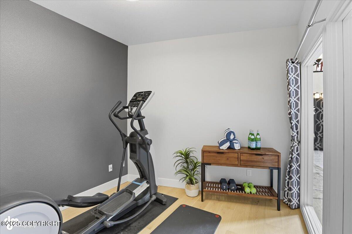 16847 Woods Pointe Circle