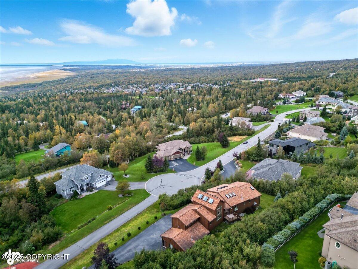 16847 Woods Pointe Circle