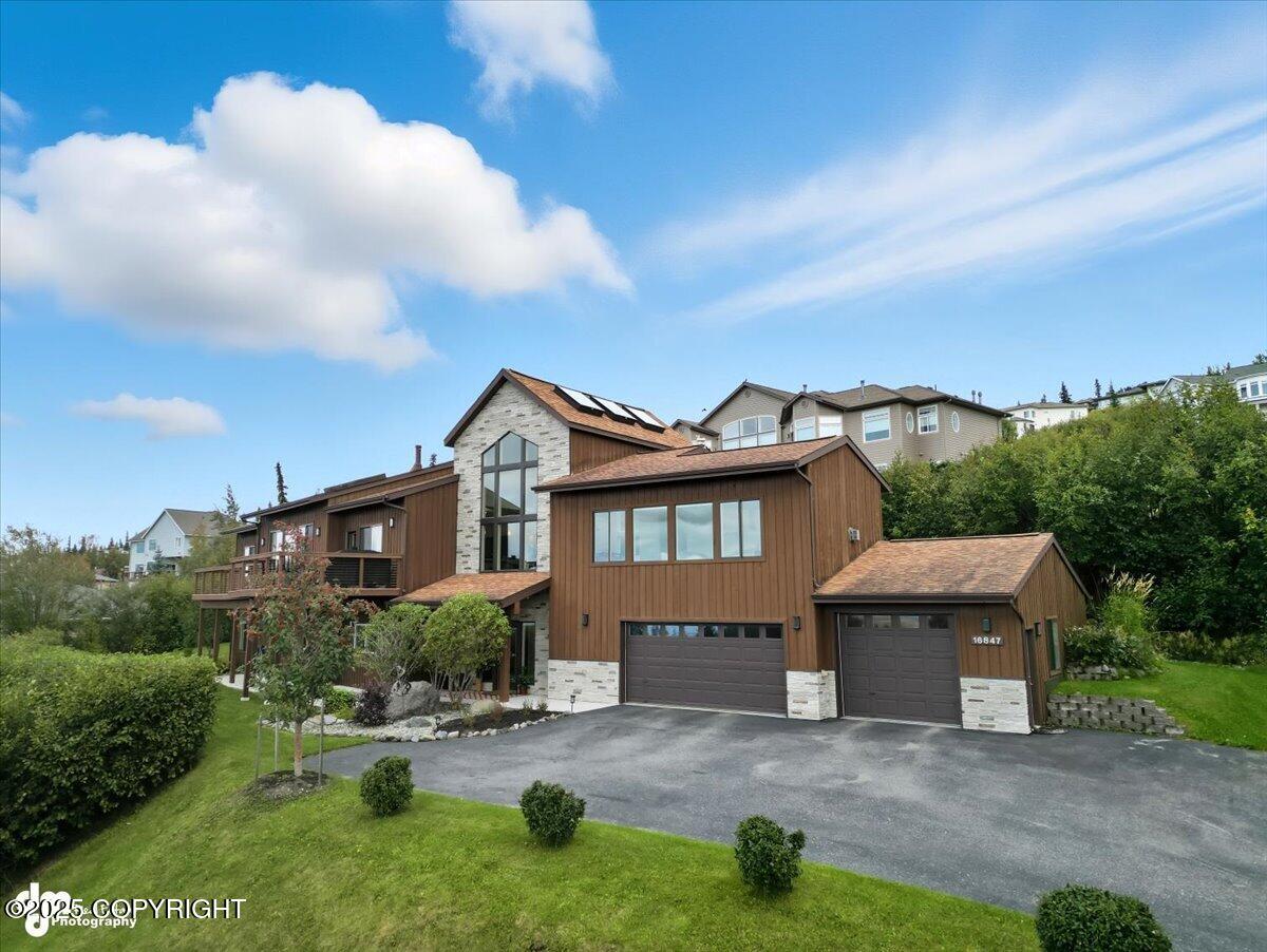 16847 Woods Pointe Circle