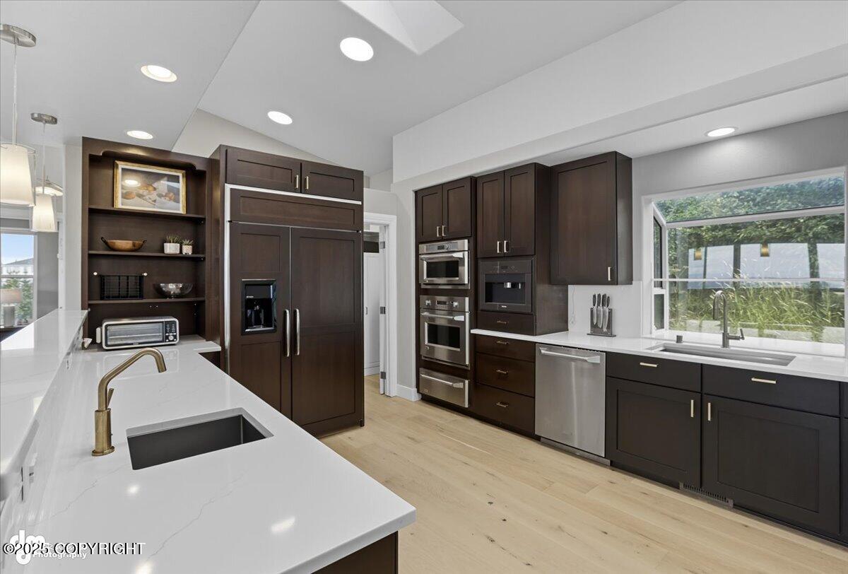 16847 Woods Pointe Circle