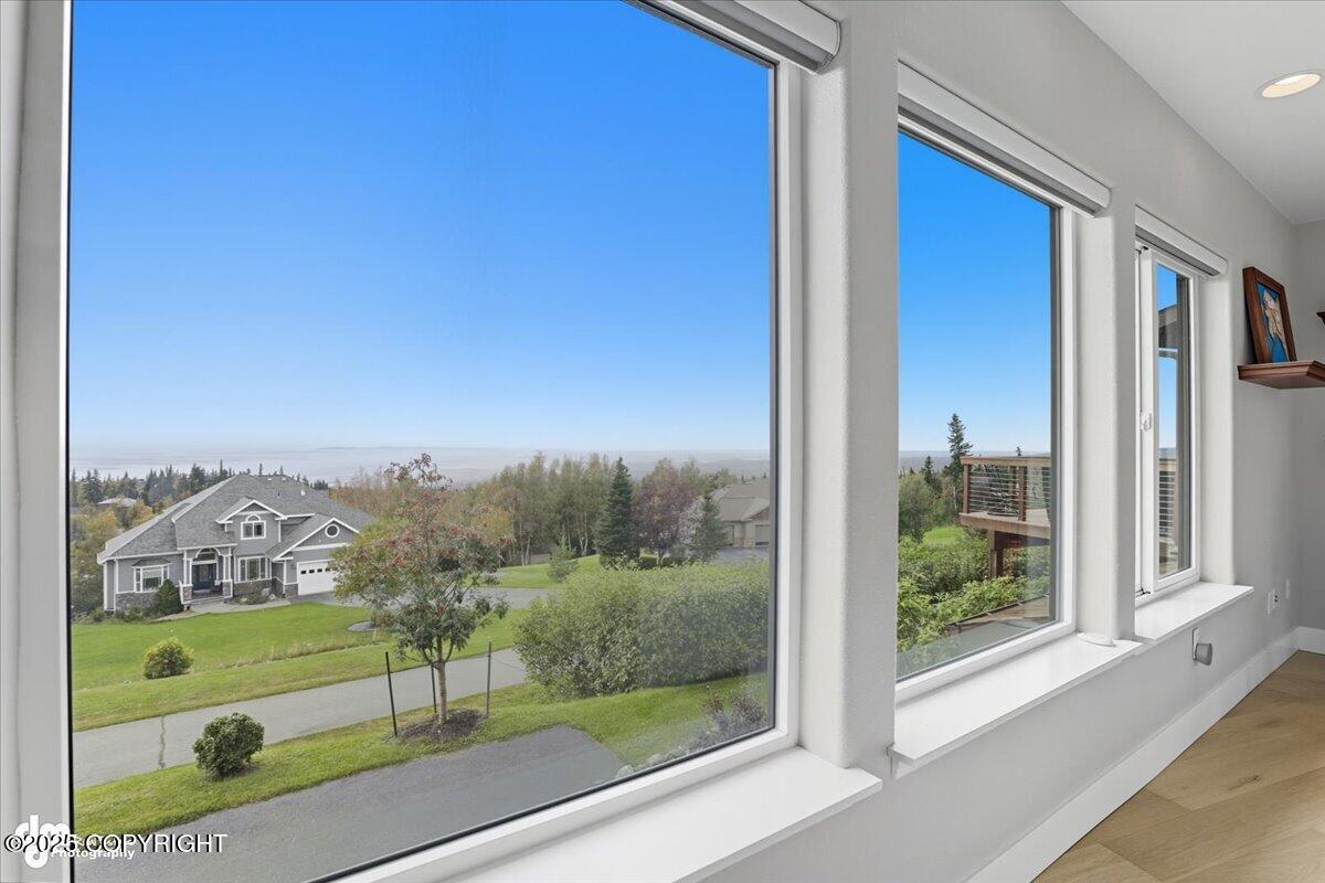 16847 Woods Pointe Circle