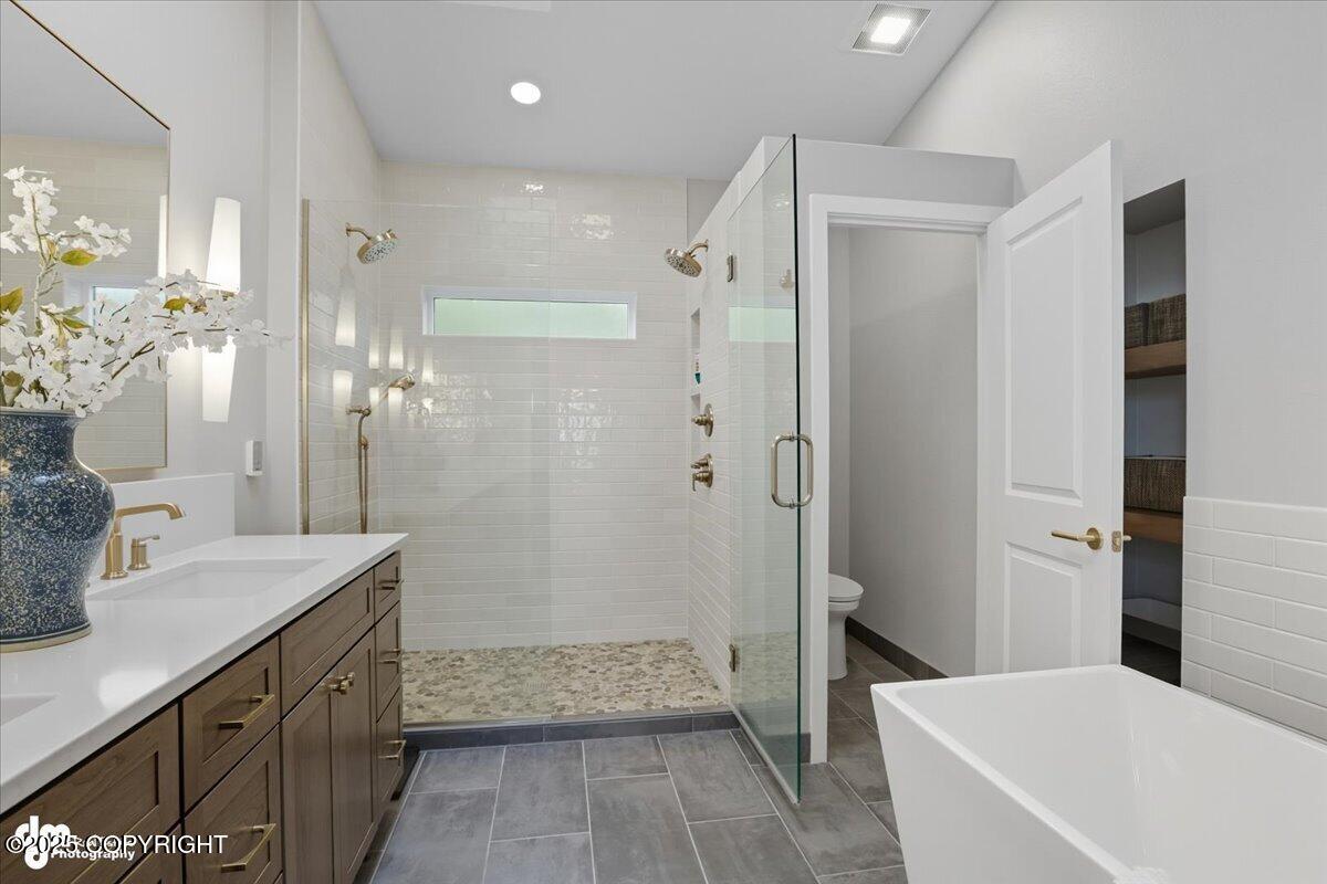 16847 Woods Pointe Circle