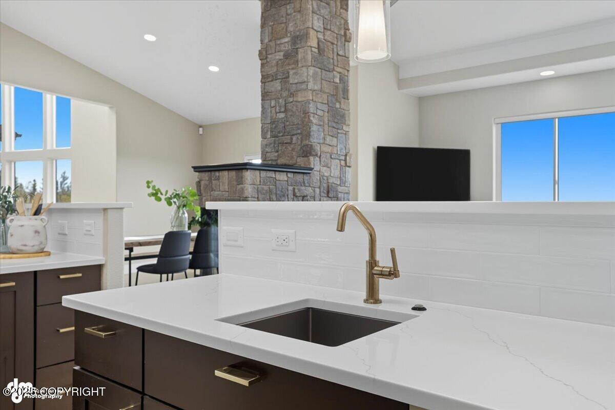 16847 Woods Pointe Circle