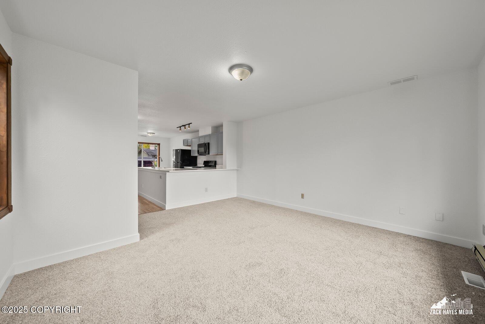 424 E Manor Avenue