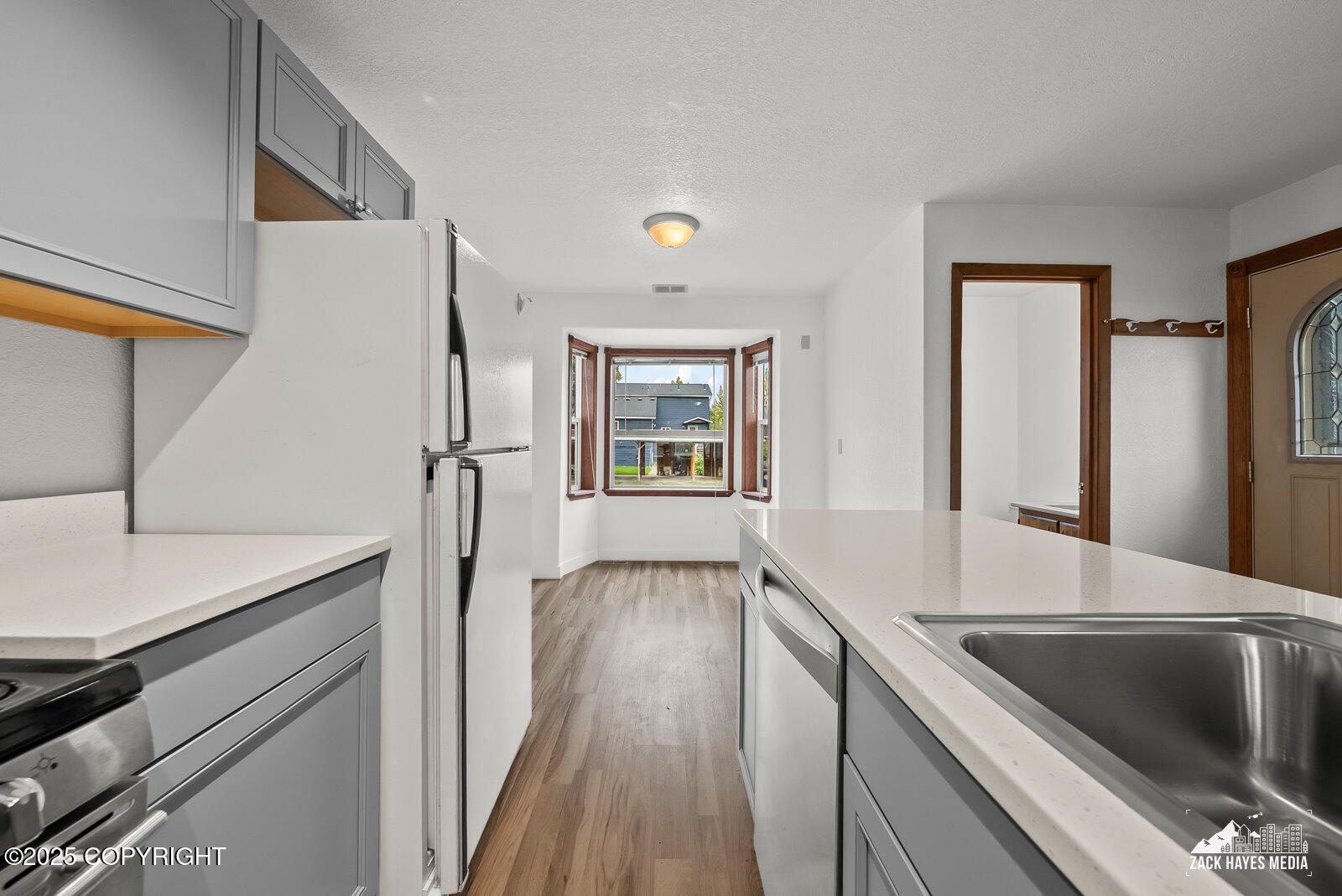 424 E Manor Avenue