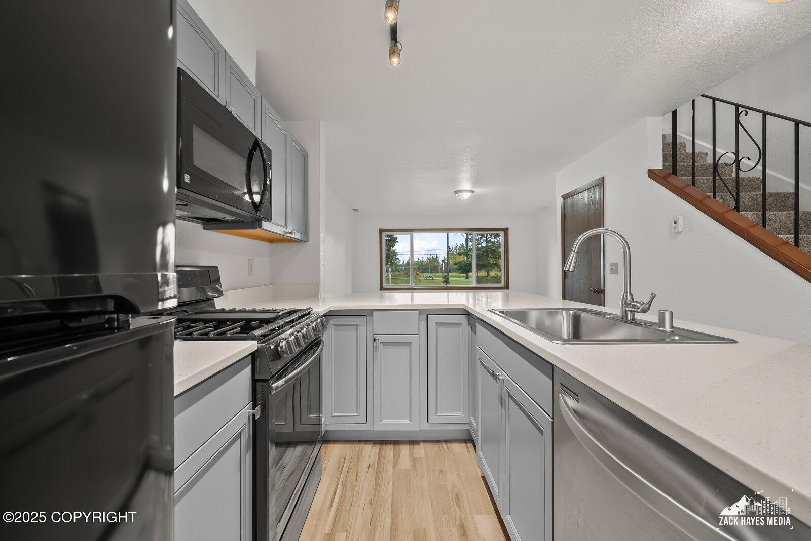 424 E Manor Avenue