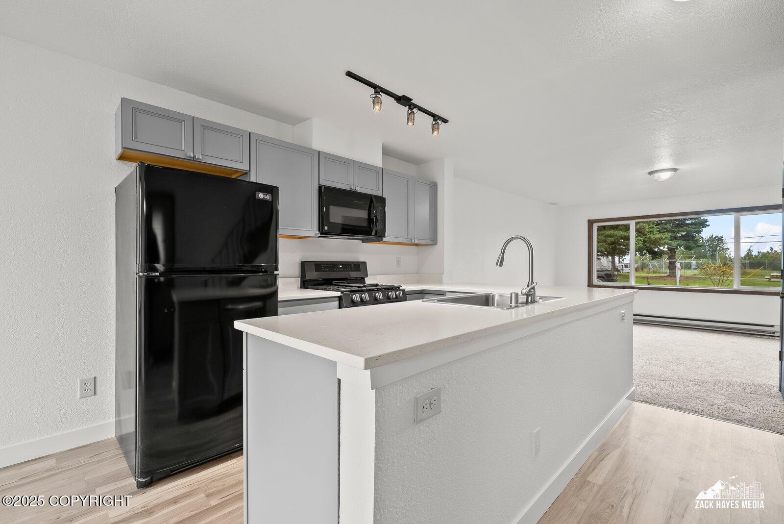424 E Manor Avenue
