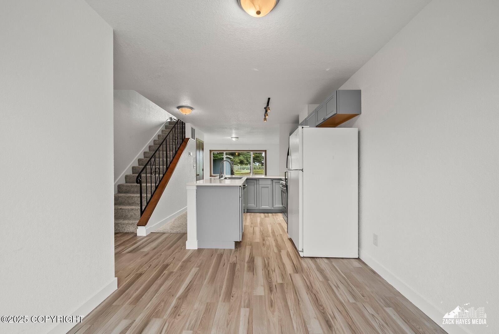 424 E Manor Avenue
