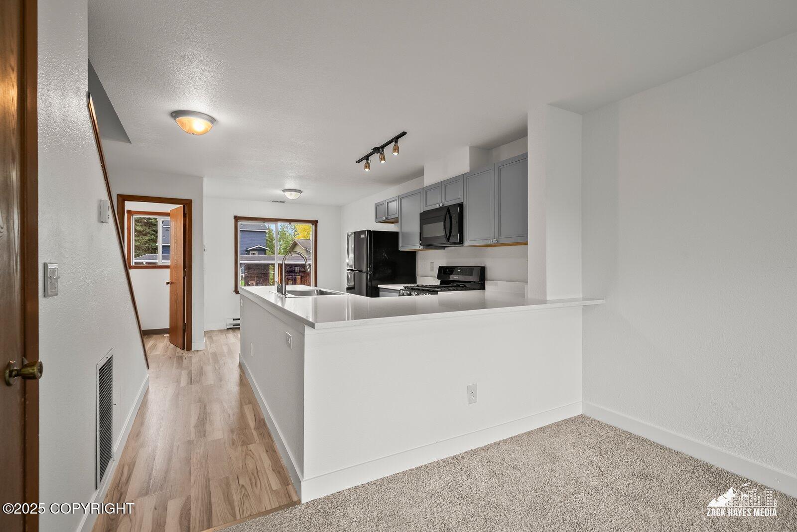 424 E Manor Avenue