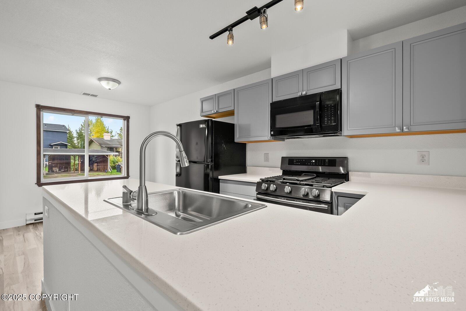 424 E Manor Avenue