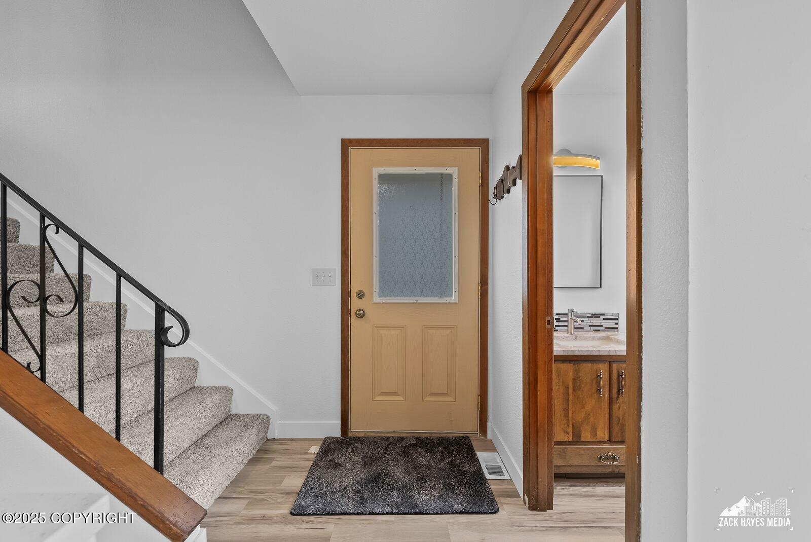 424 E Manor Avenue