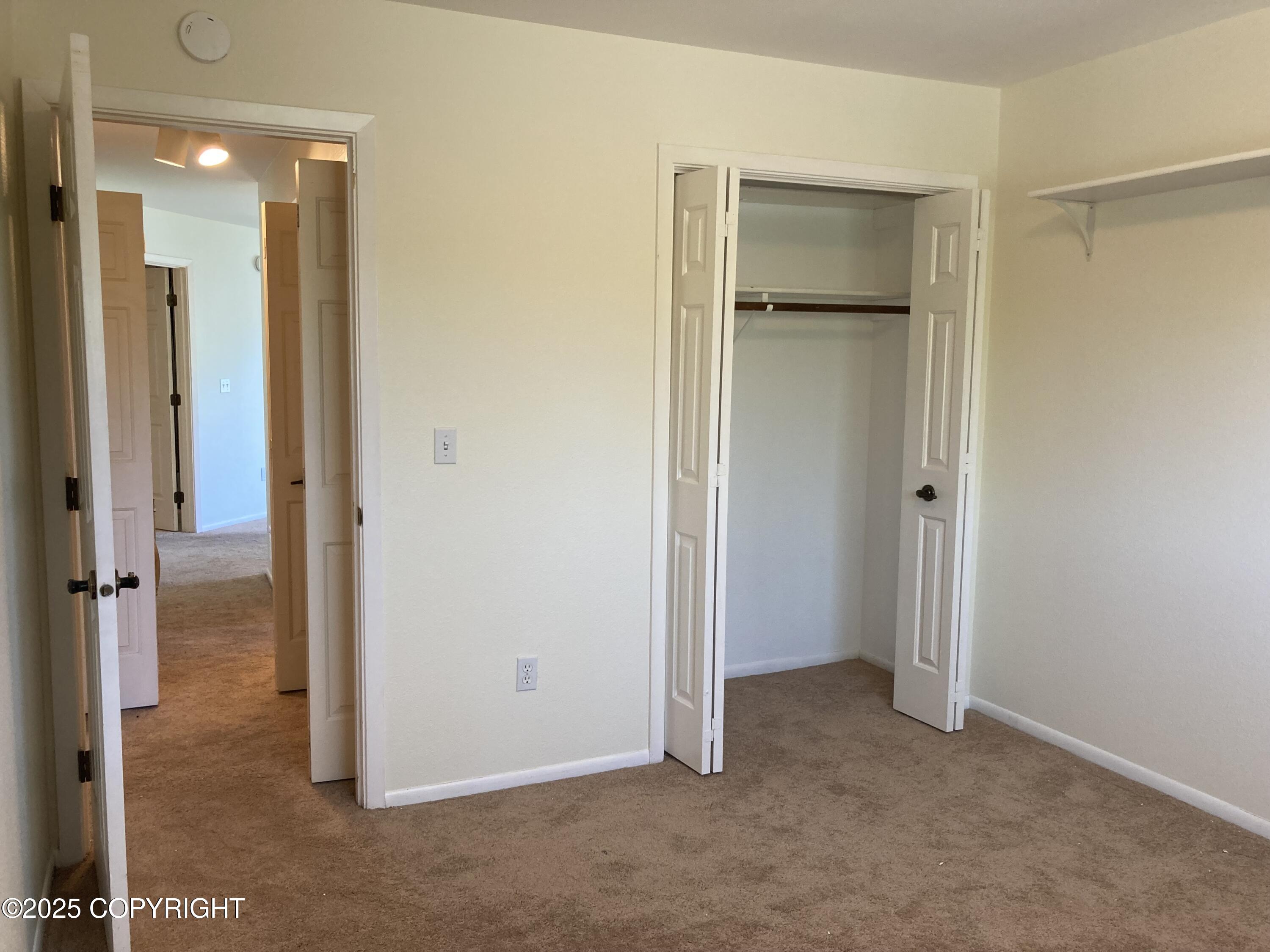 1907 Parkview Circle