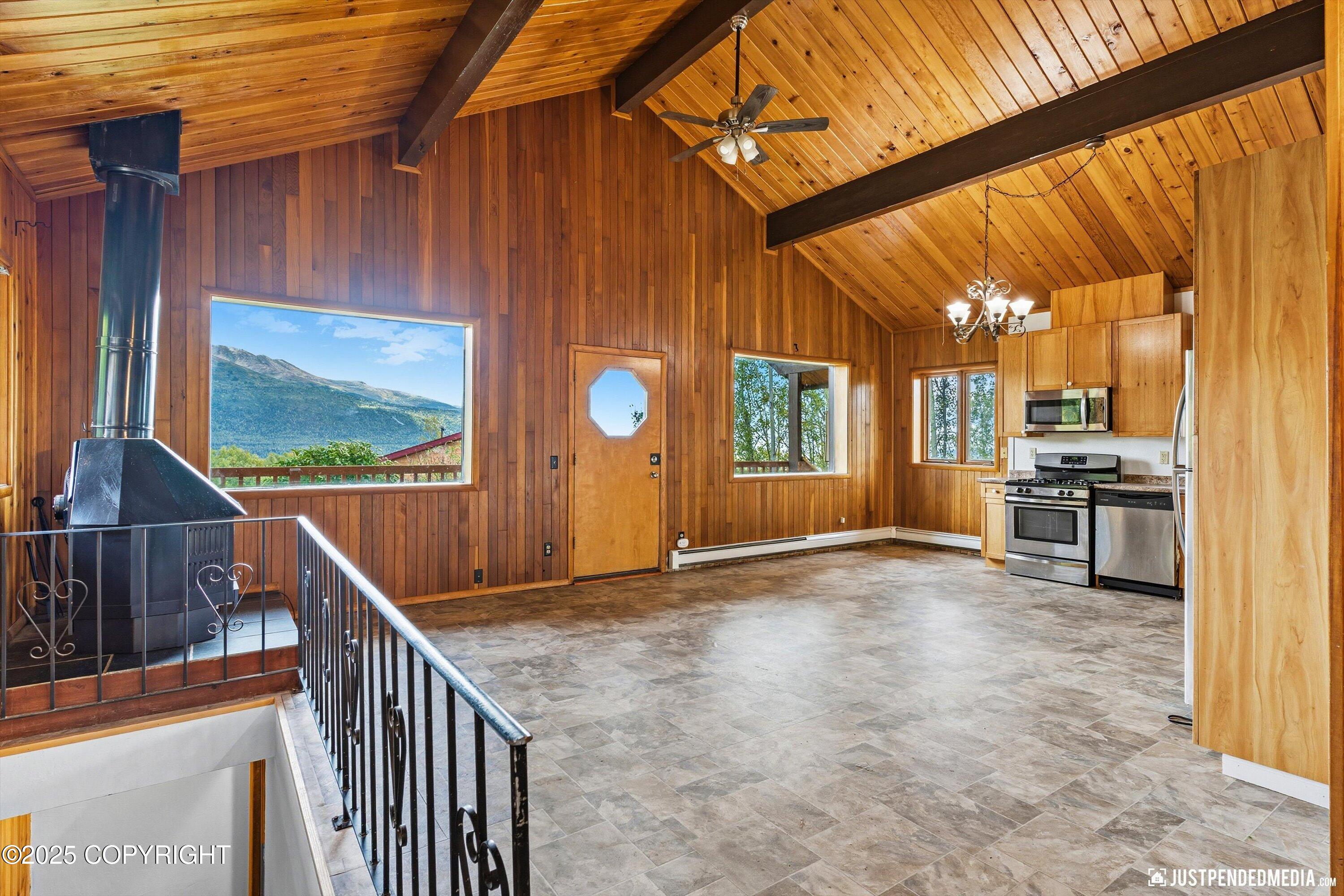 11806 W Skyline Drive