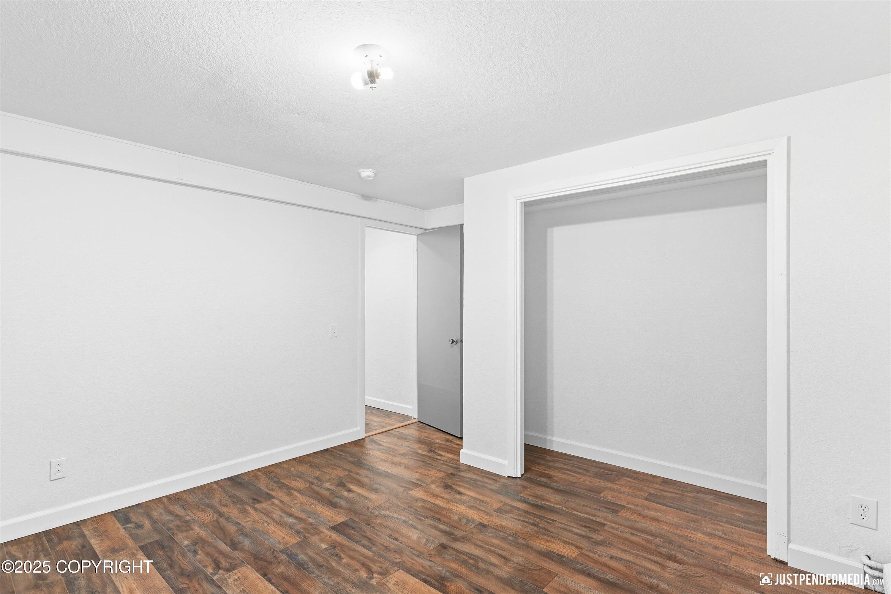 11806 W Skyline Drive