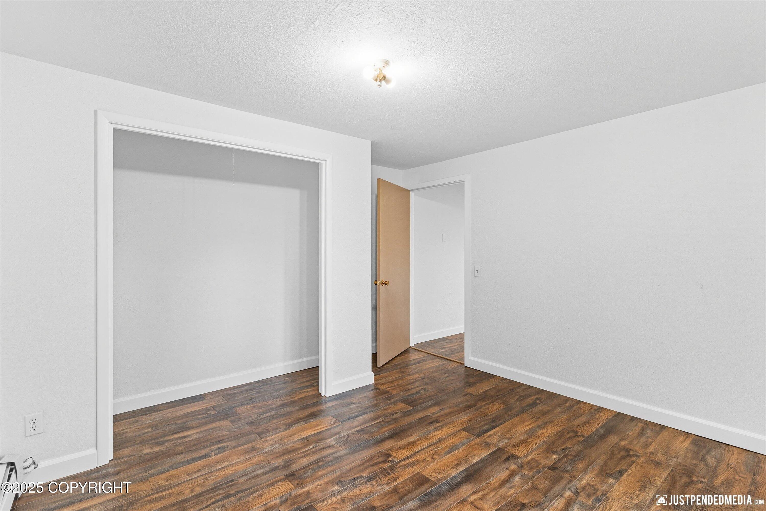 11806 W Skyline Drive