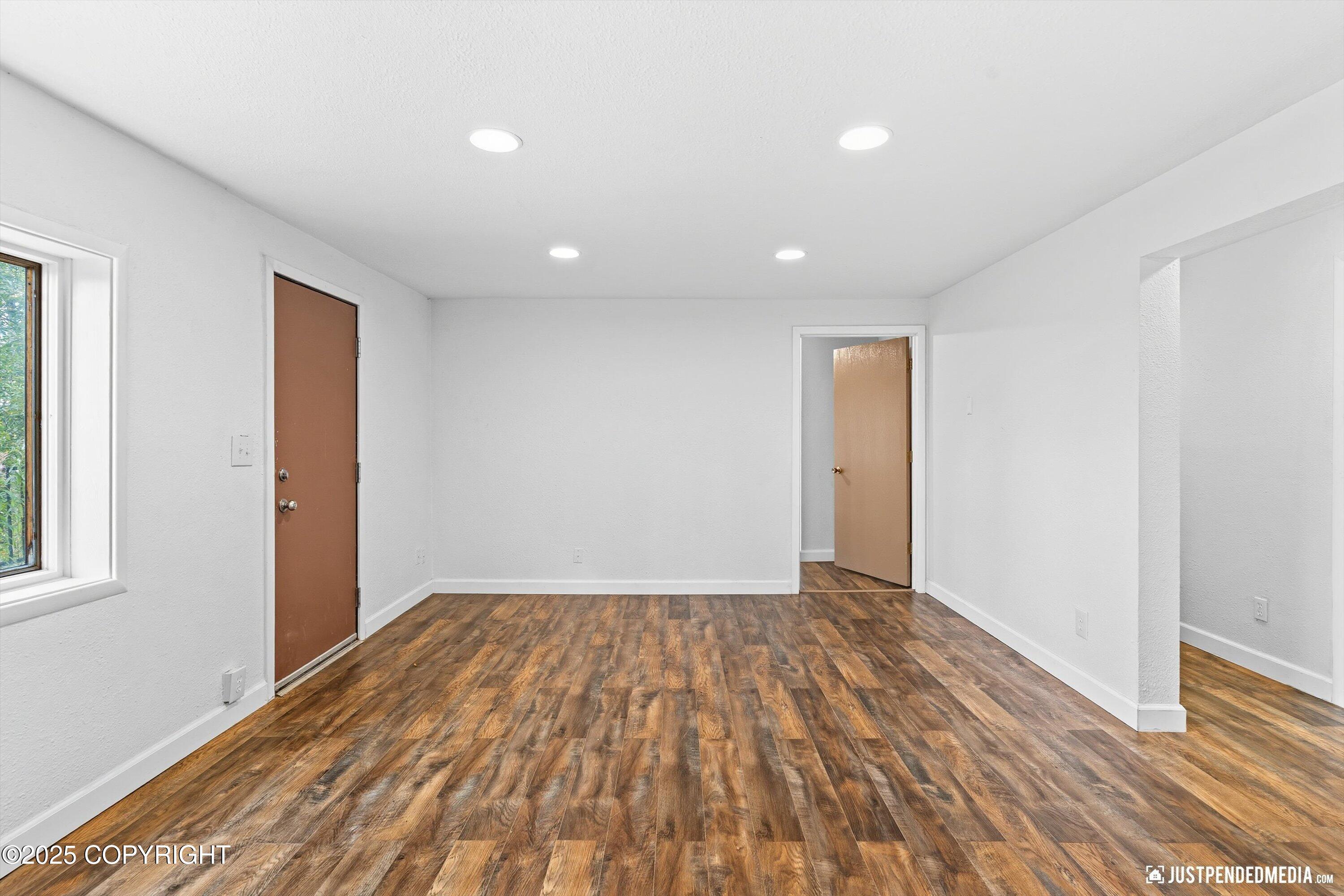 11806 W Skyline Drive