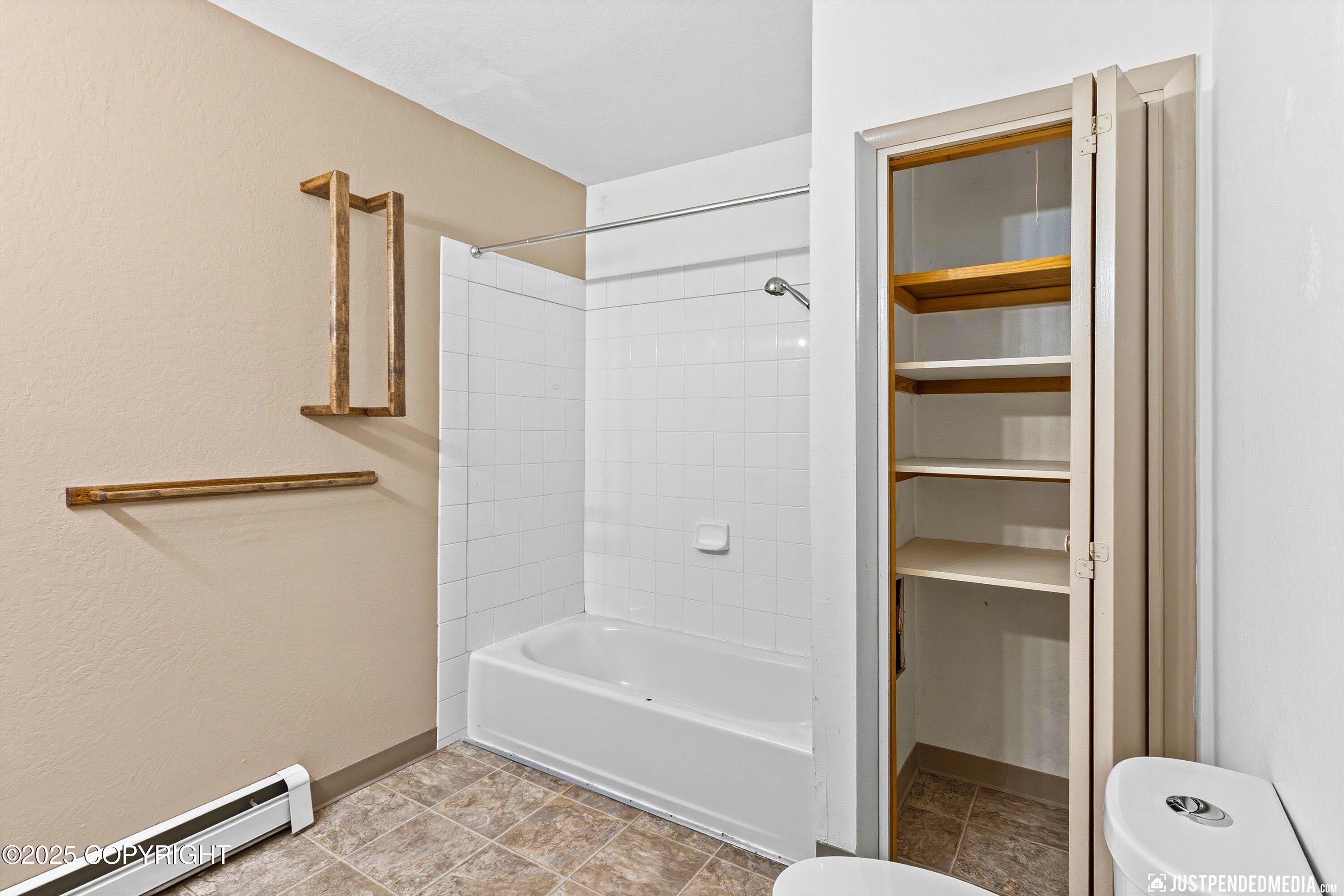 11806 W Skyline Drive