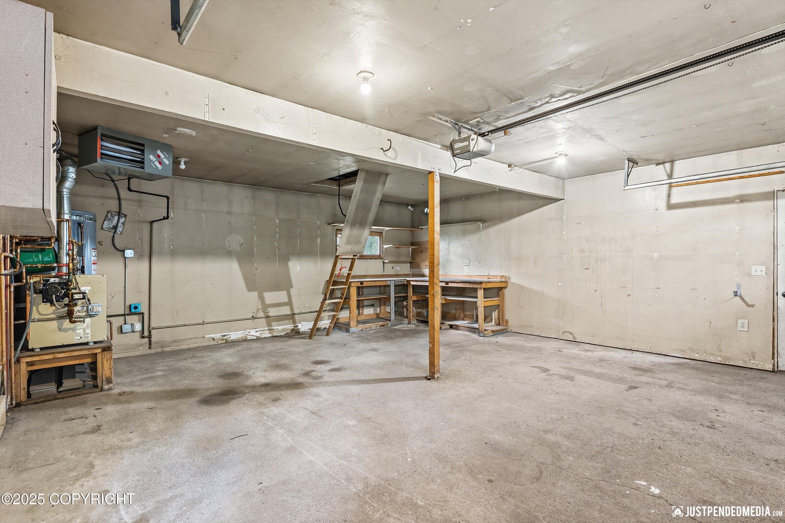 11806 W Skyline Drive