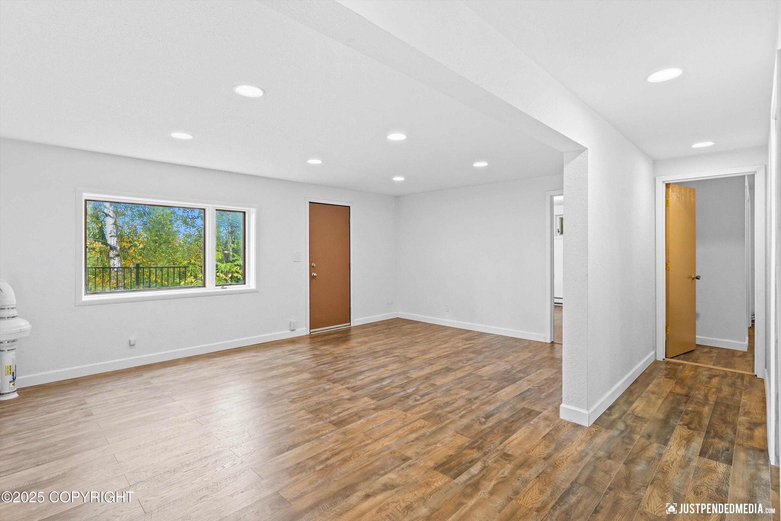 11806 W Skyline Drive