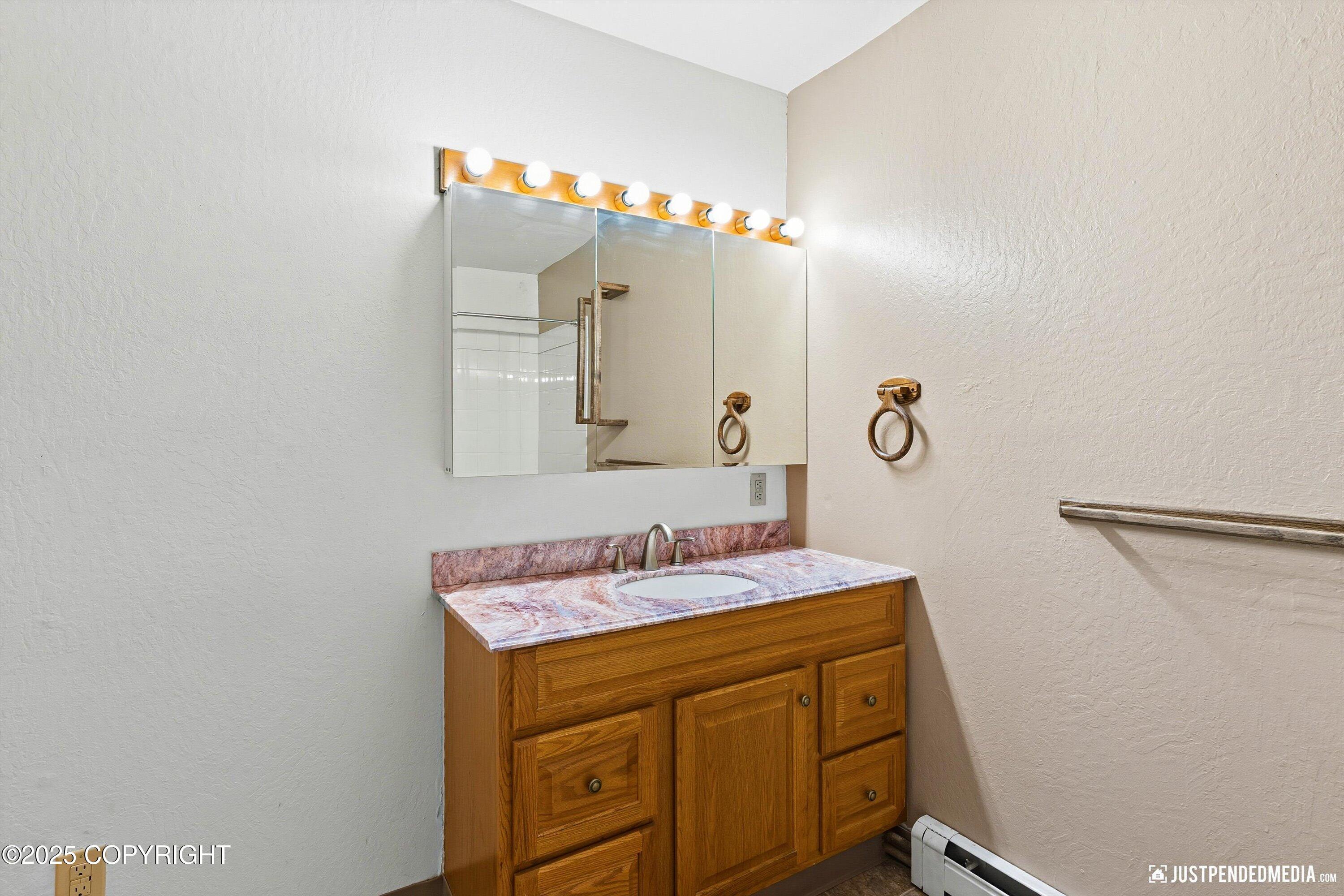 11806 W Skyline Drive