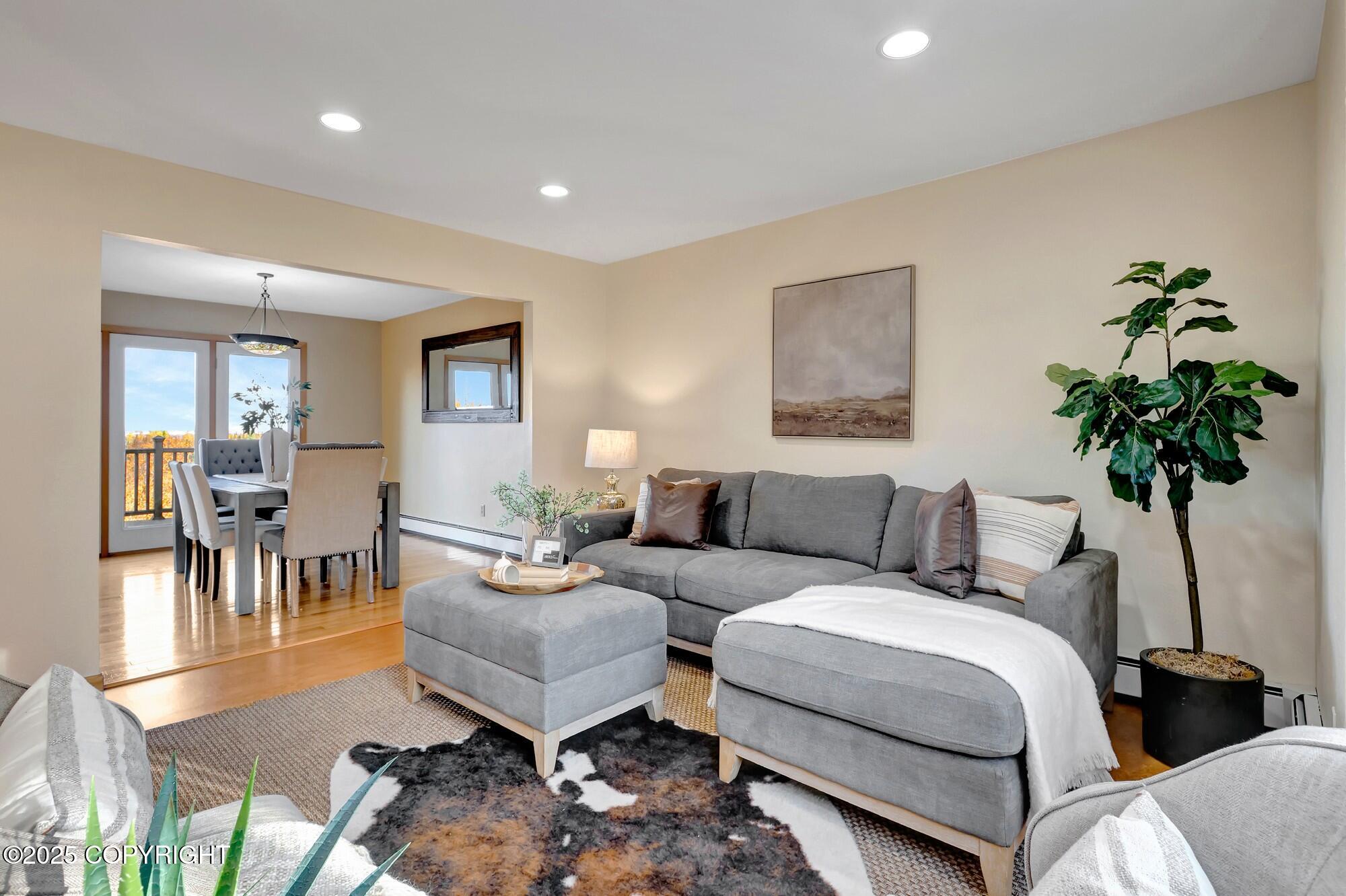 6411 Ridge Tree Circle