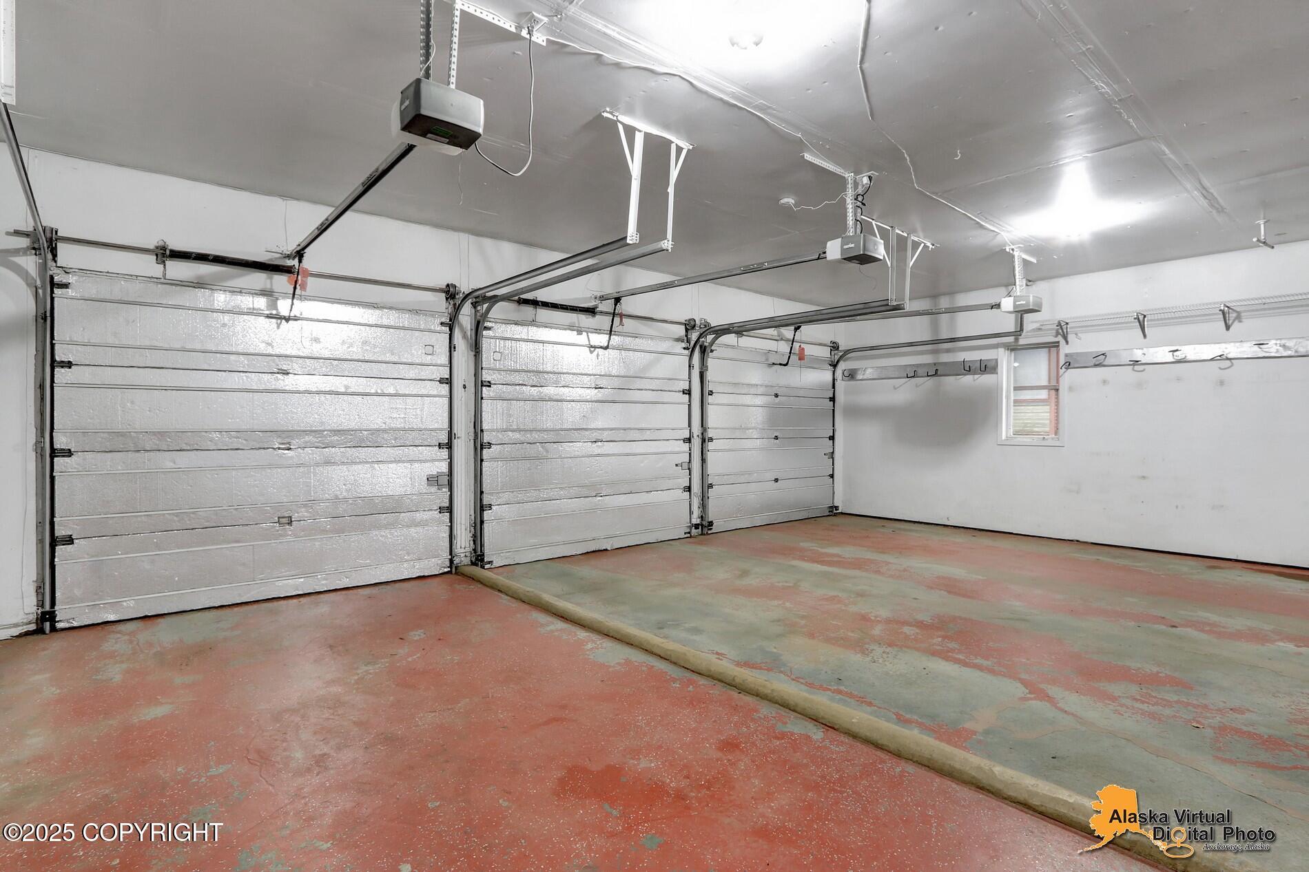 6411 Ridge Tree Circle