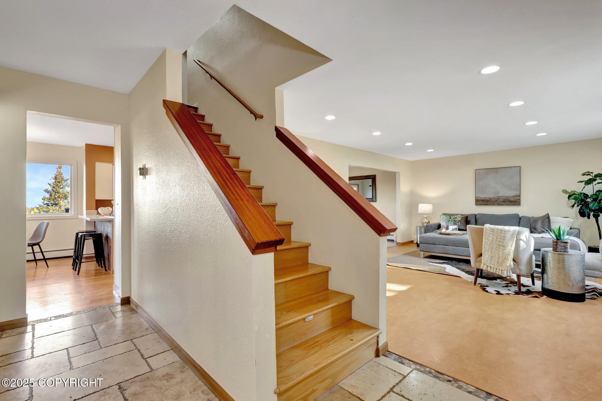 6411 Ridge Tree Circle