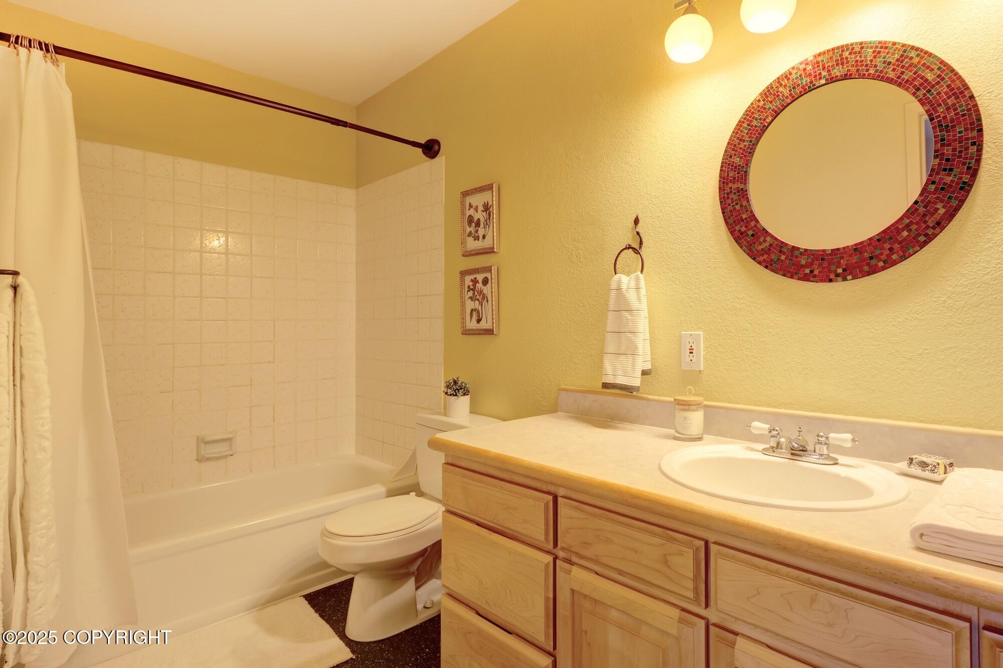 6411 Ridge Tree Circle