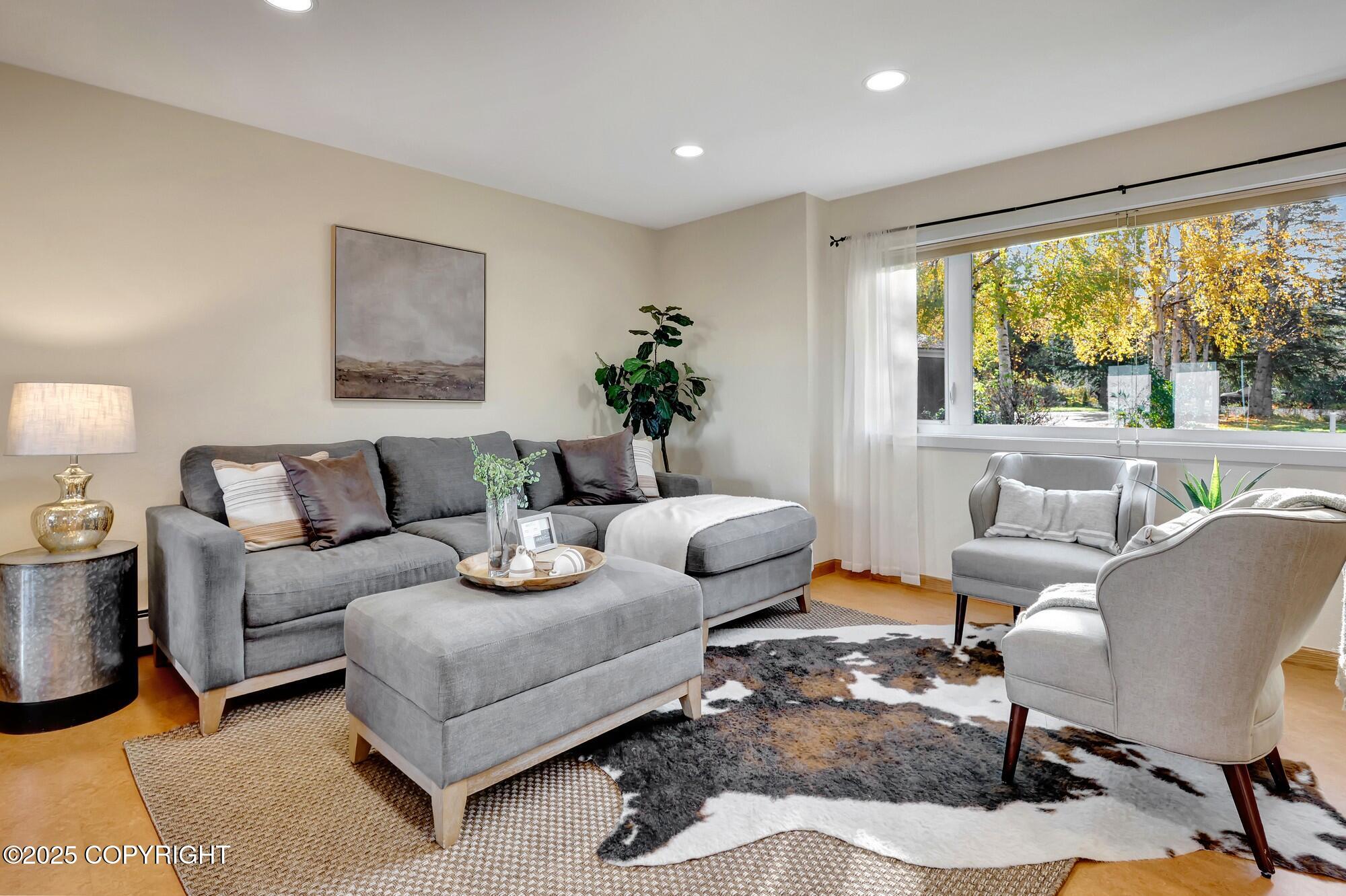 6411 Ridge Tree Circle