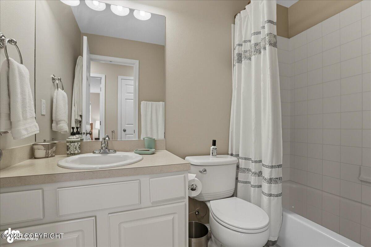 3851 Lincoln Ellsworth Court # 43B Unit: #43B