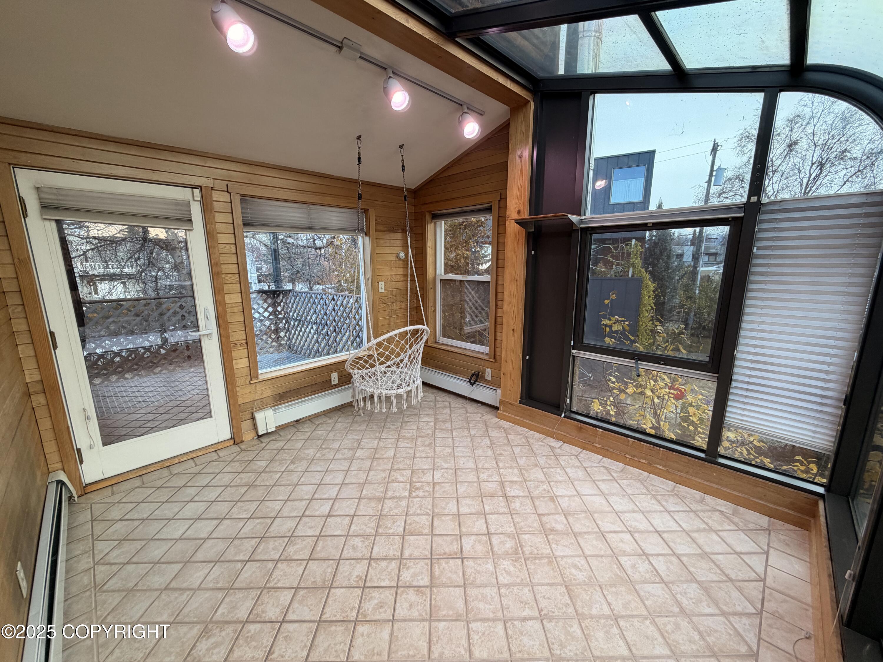 1644 W 11th Avenue