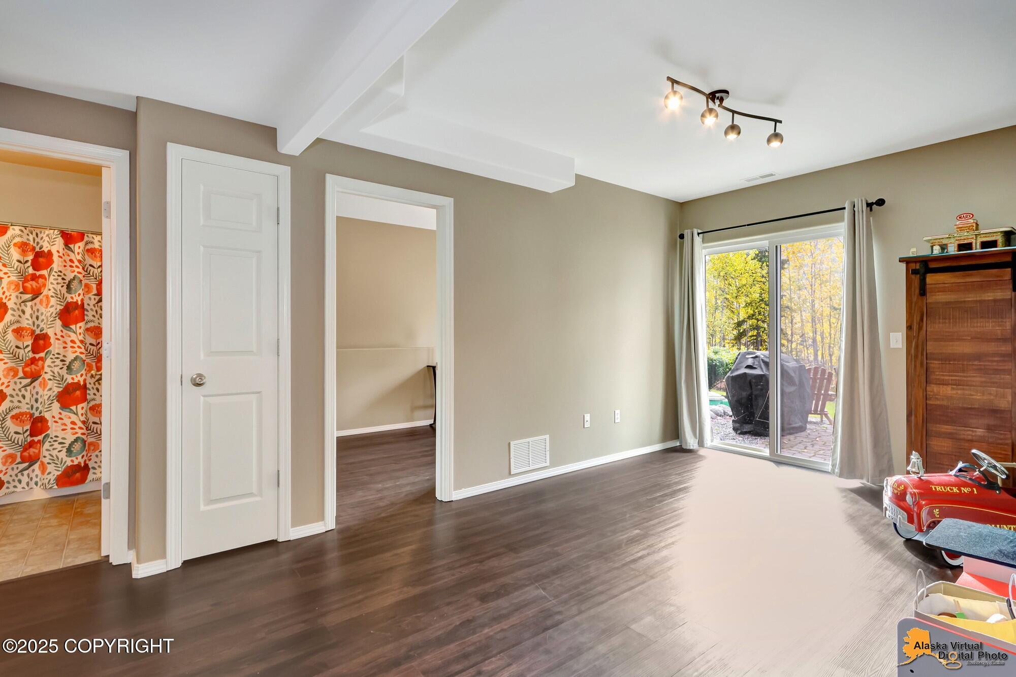 20316 Glacier Park Circle