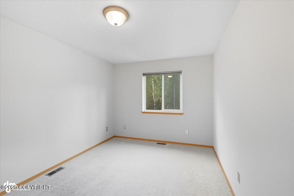 6501 W Commadore Lane