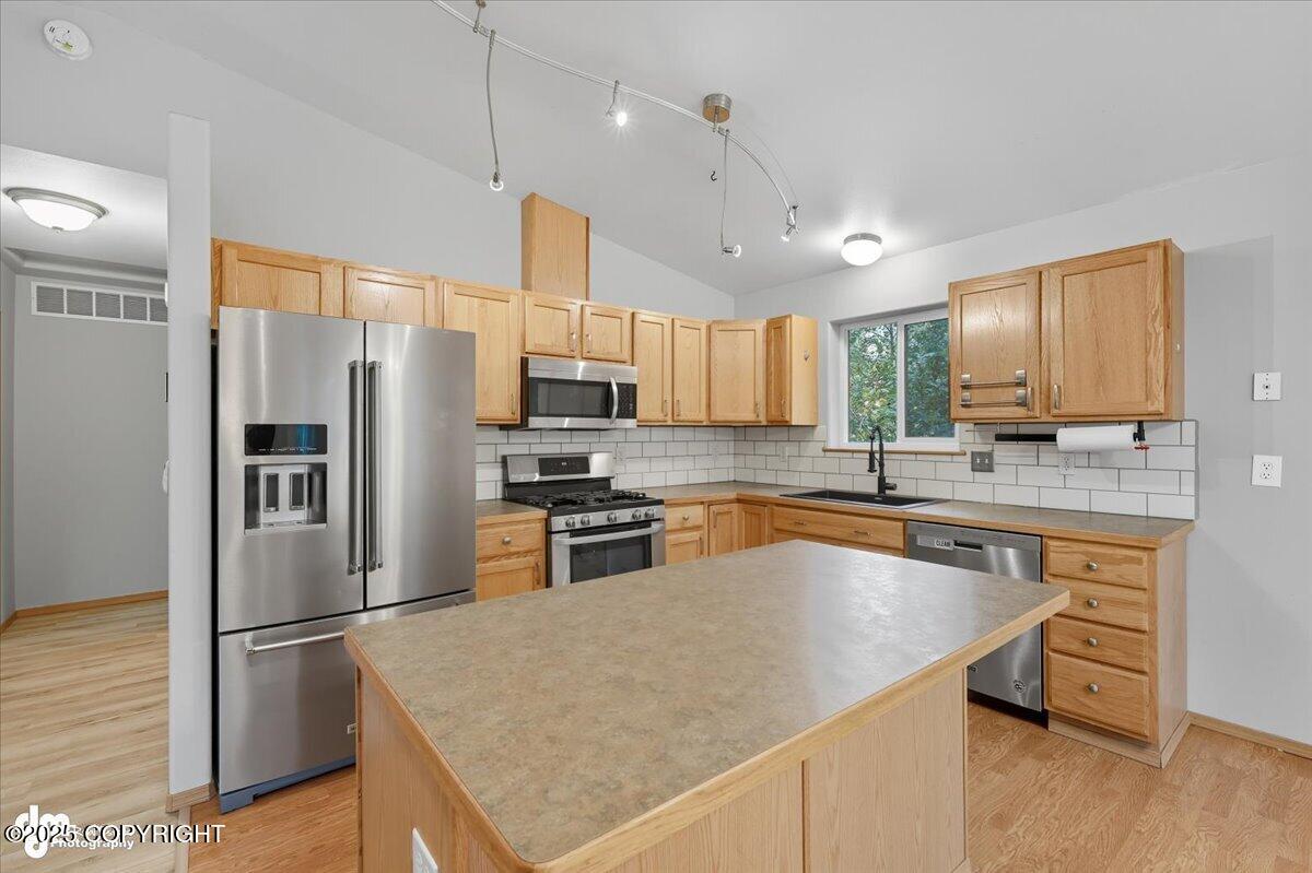 6501 W Commadore Lane