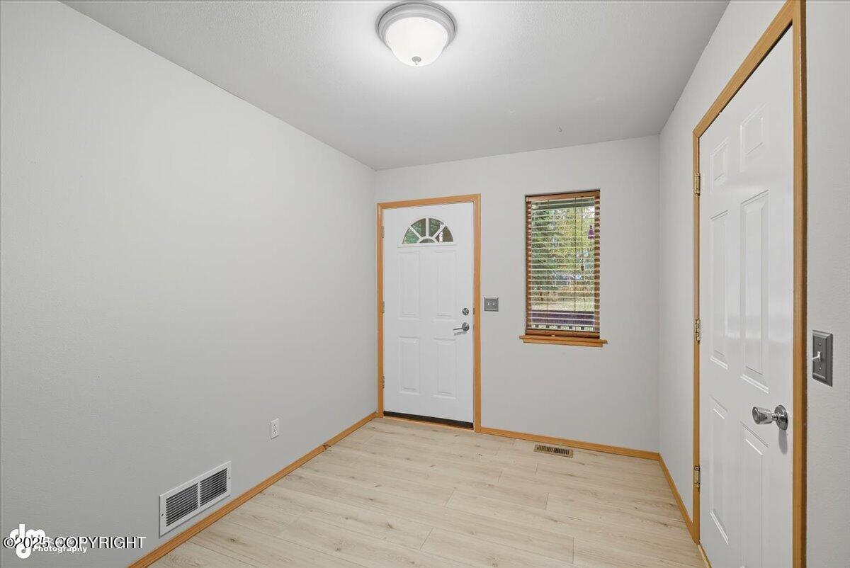 6501 W Commadore Lane