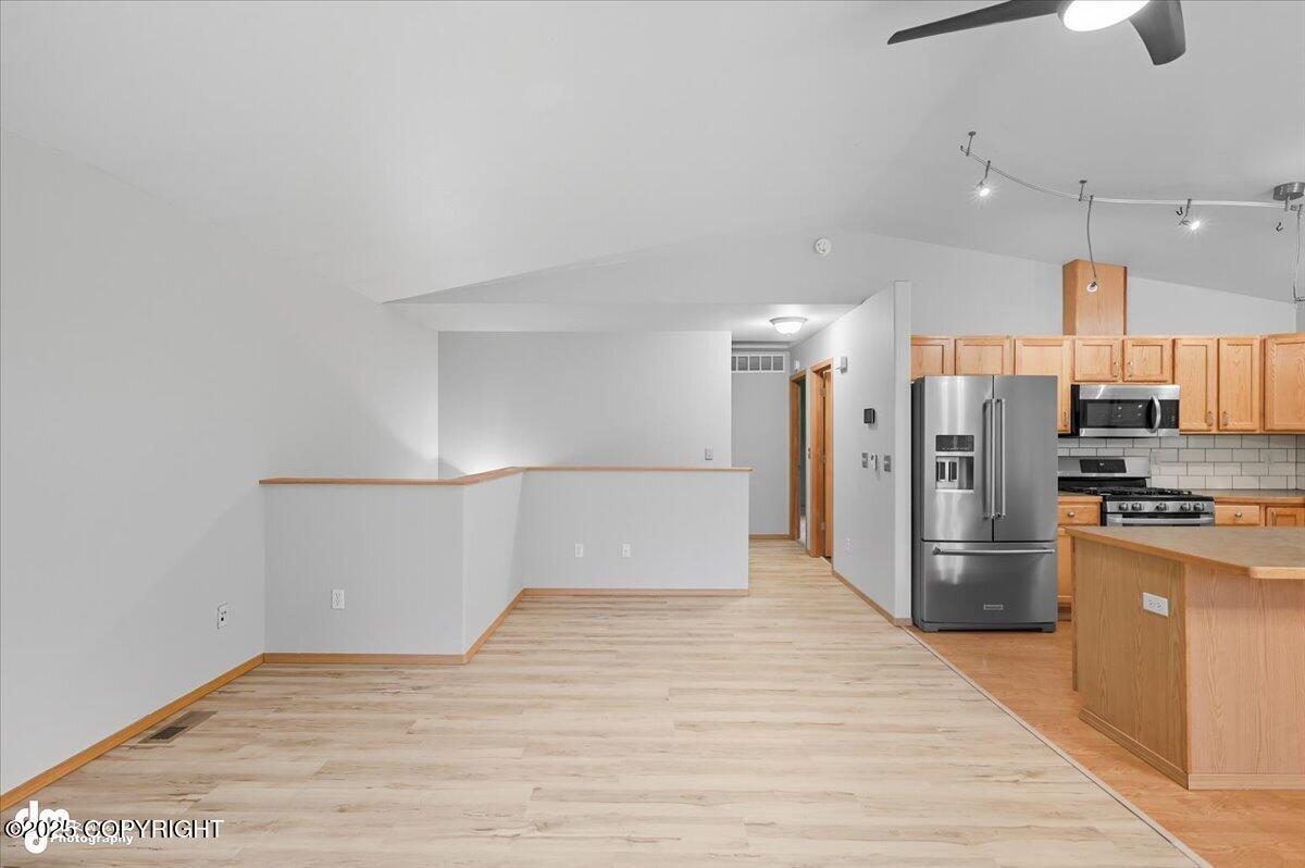 6501 W Commadore Lane