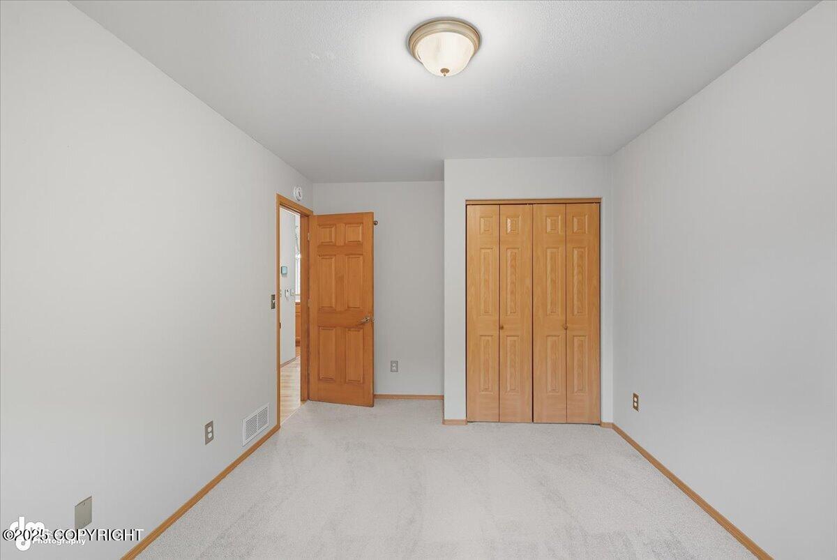 6501 W Commadore Lane