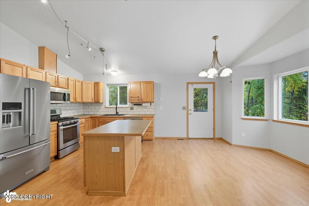 6501 W Commadore Lane