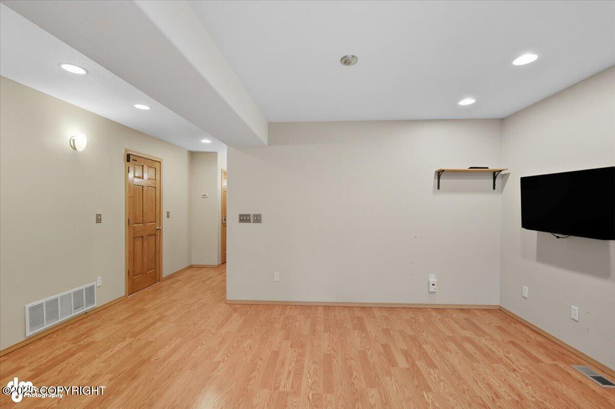 6501 W Commadore Lane