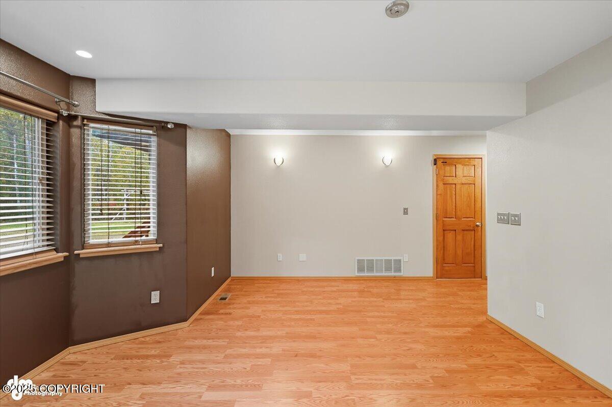 6501 W Commadore Lane