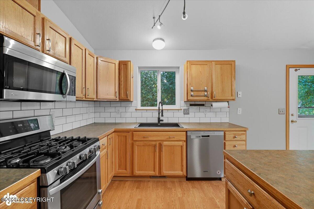 6501 W Commadore Lane