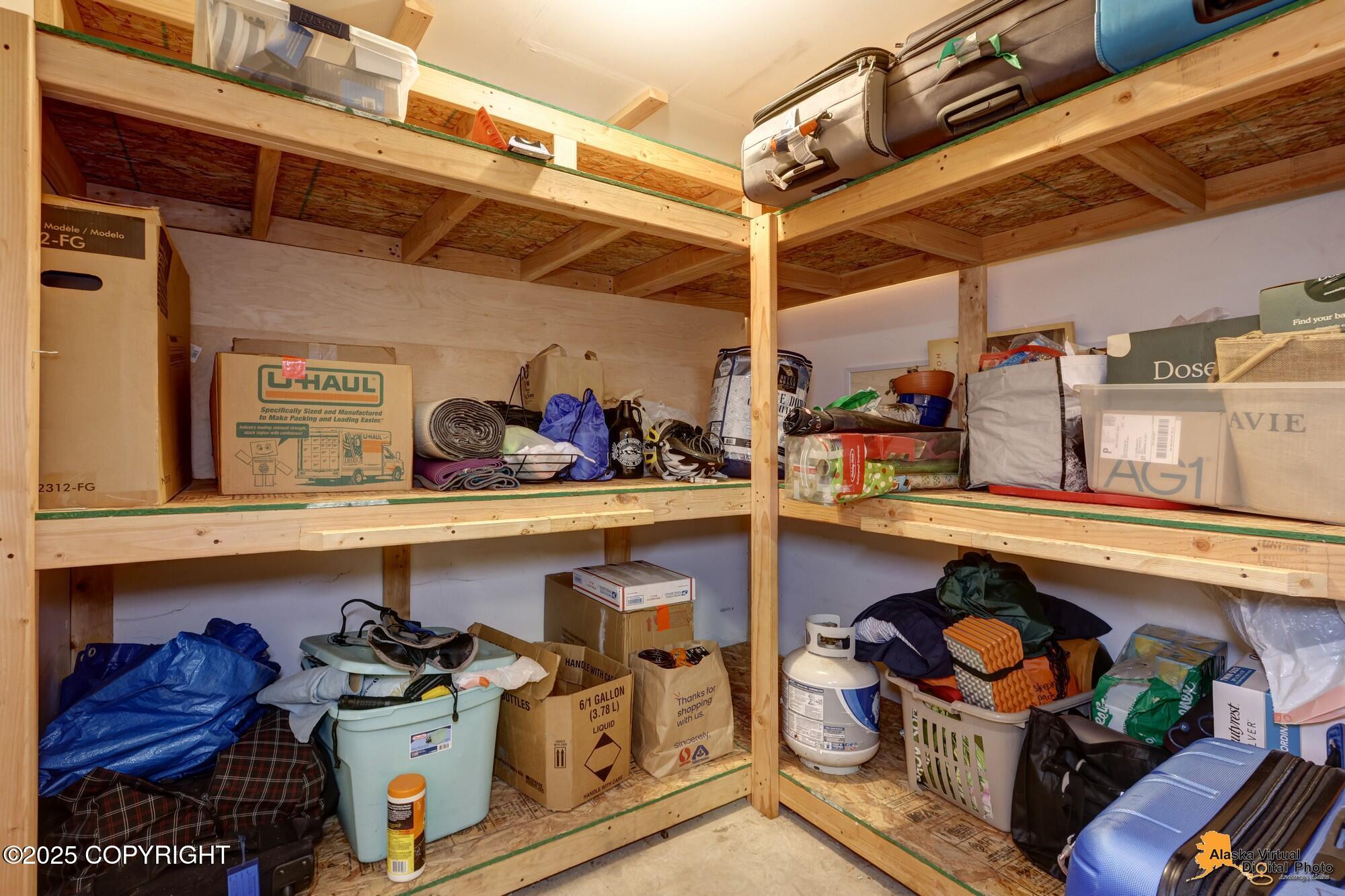 3425 Lakeshore Drive # 4 Unit: #4