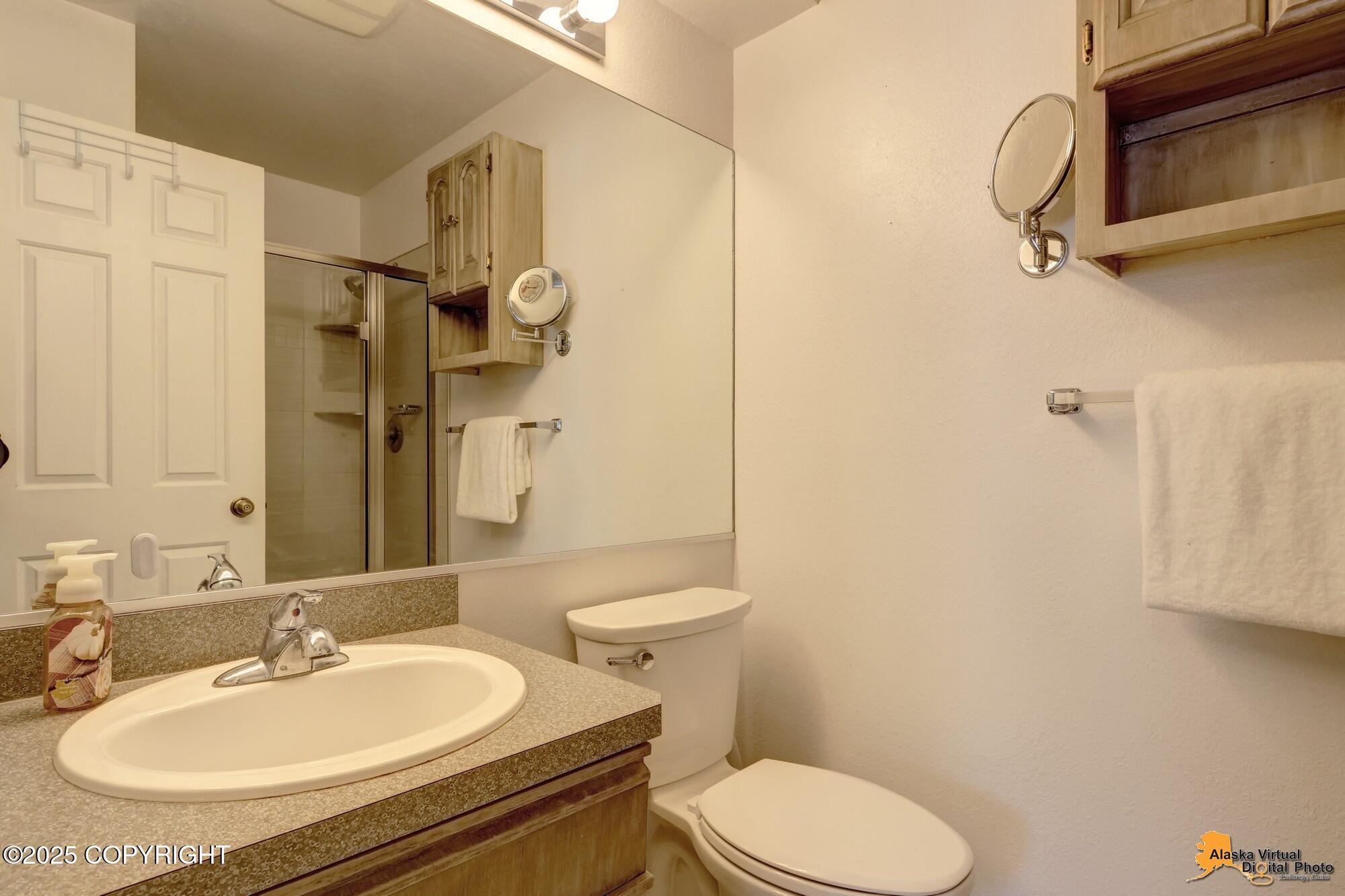 3425 Lakeshore Drive # 4 Unit: #4