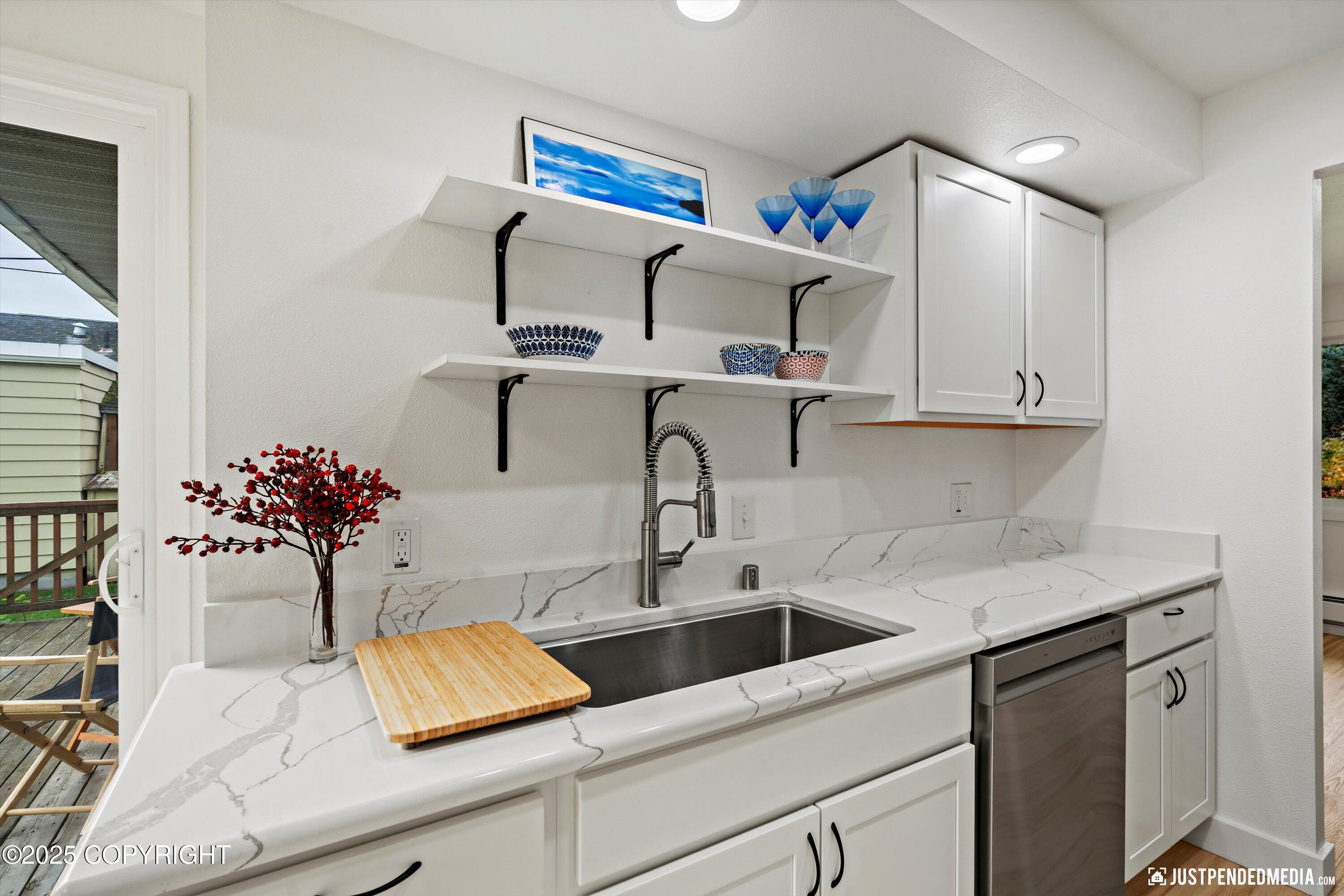 1600 W 11th Avenue # 28 Unit: #28