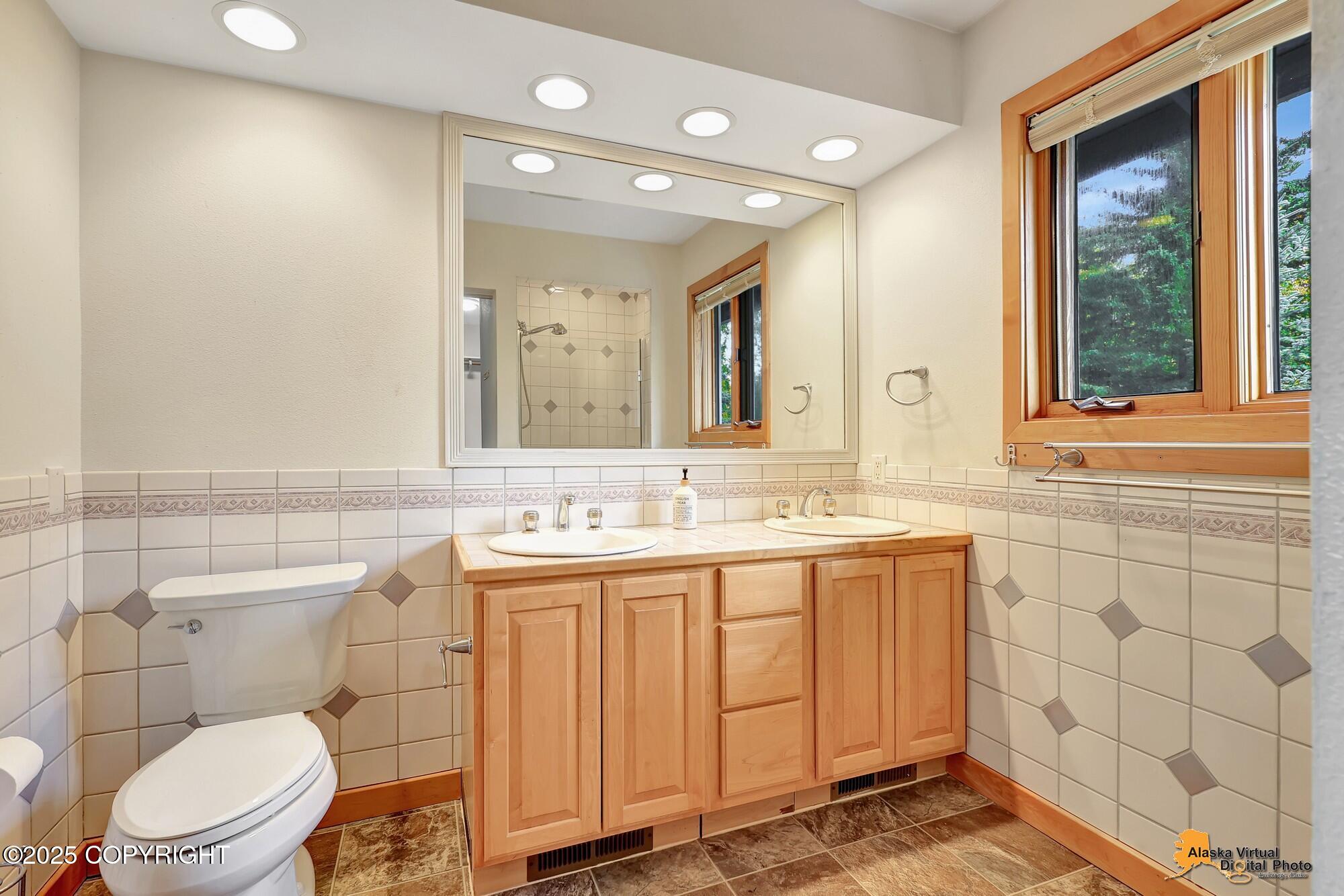 17101 Belarde Avenue