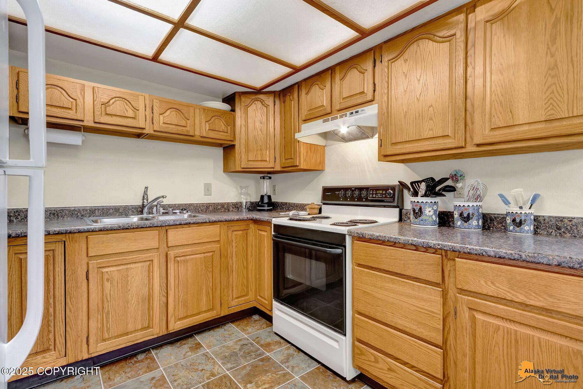 355 Donna Drive # 7 Unit: #7