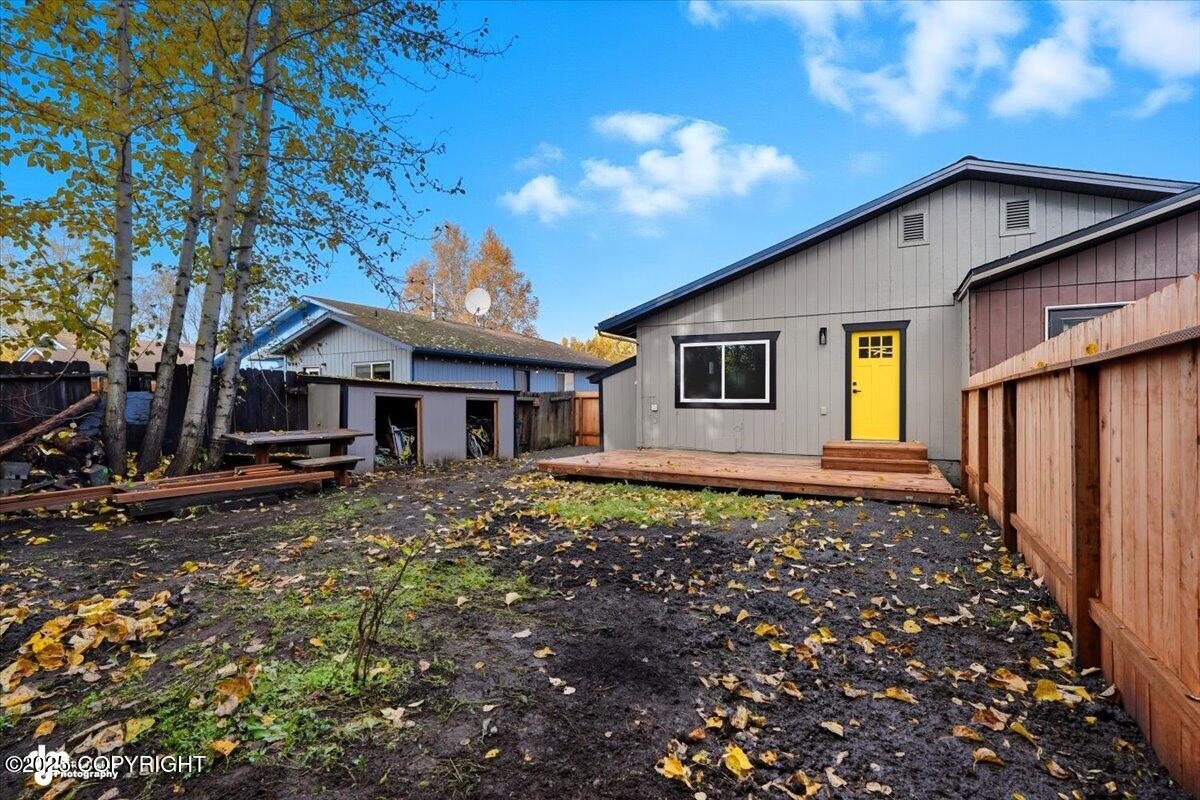 1250 Golden Berry Avenue